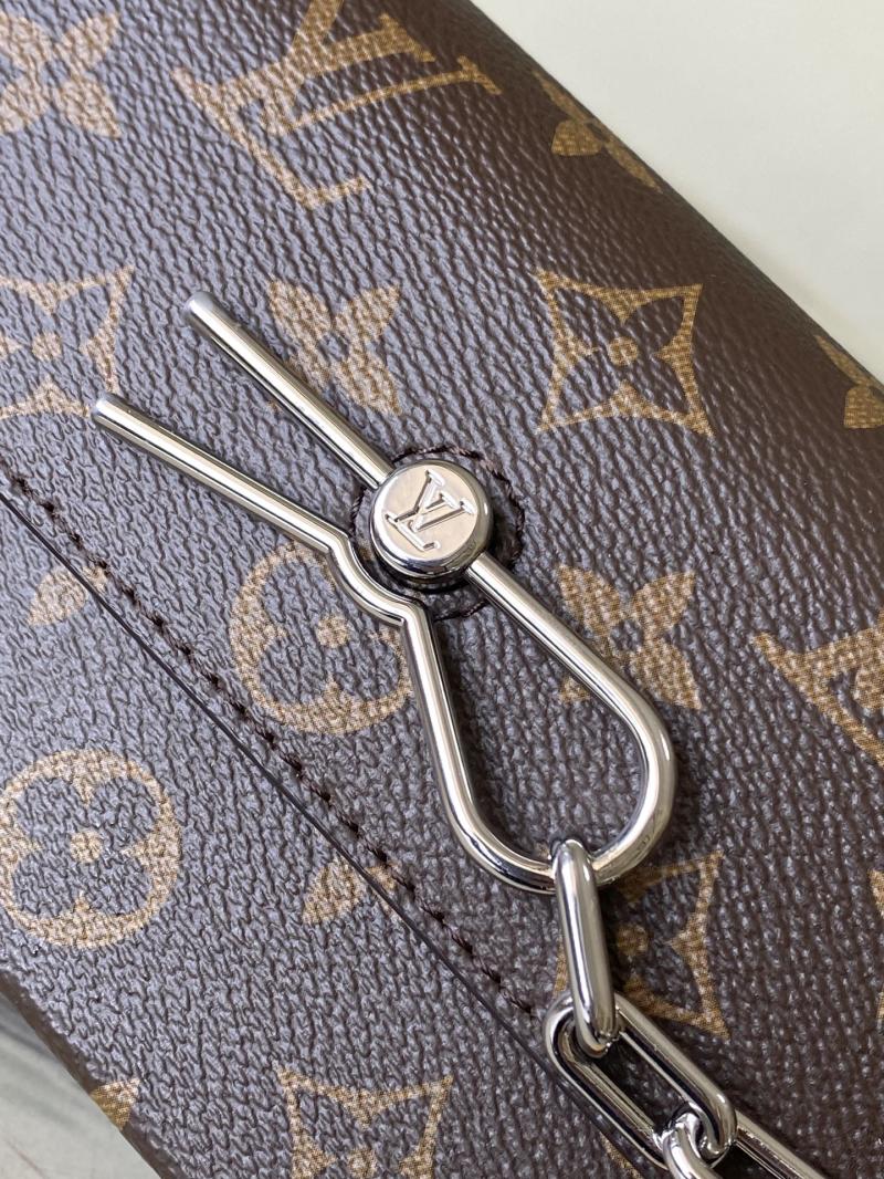 Louis Vuitton Steamer Wearable Wallet M12811