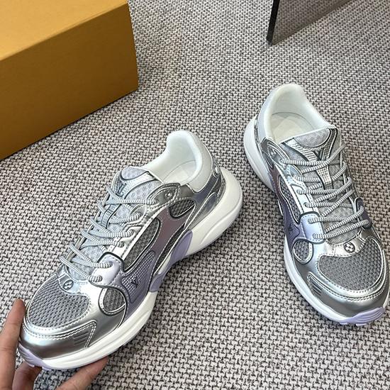Louis Vuitton Unisex Sneakers SLS33001