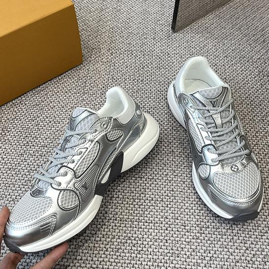 Louis Vuitton Unisex Sneakers SLS33003