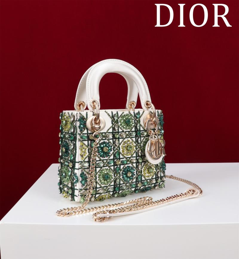 Mini Lady dior Embroidered Bag Green M0505