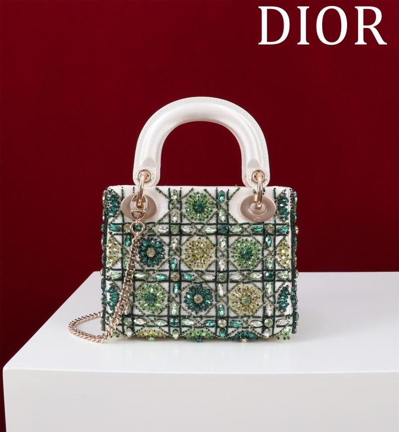 Mini Lady dior Embroidered Bag Green M0505