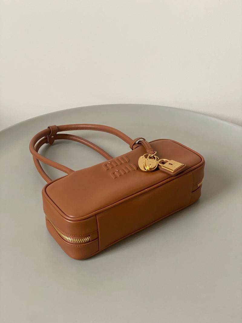 Miu Miu Beau leather bag Cognac 5BB173