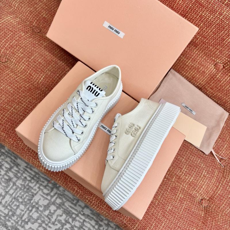 Miu Miu Sneakers SMS32601