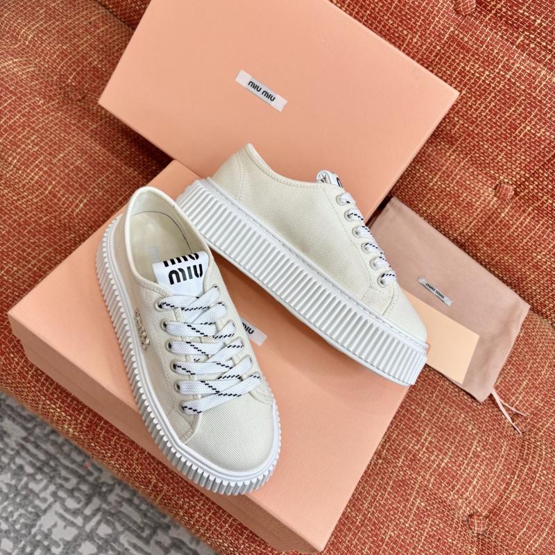 Miu Miu Sneakers SMS32601