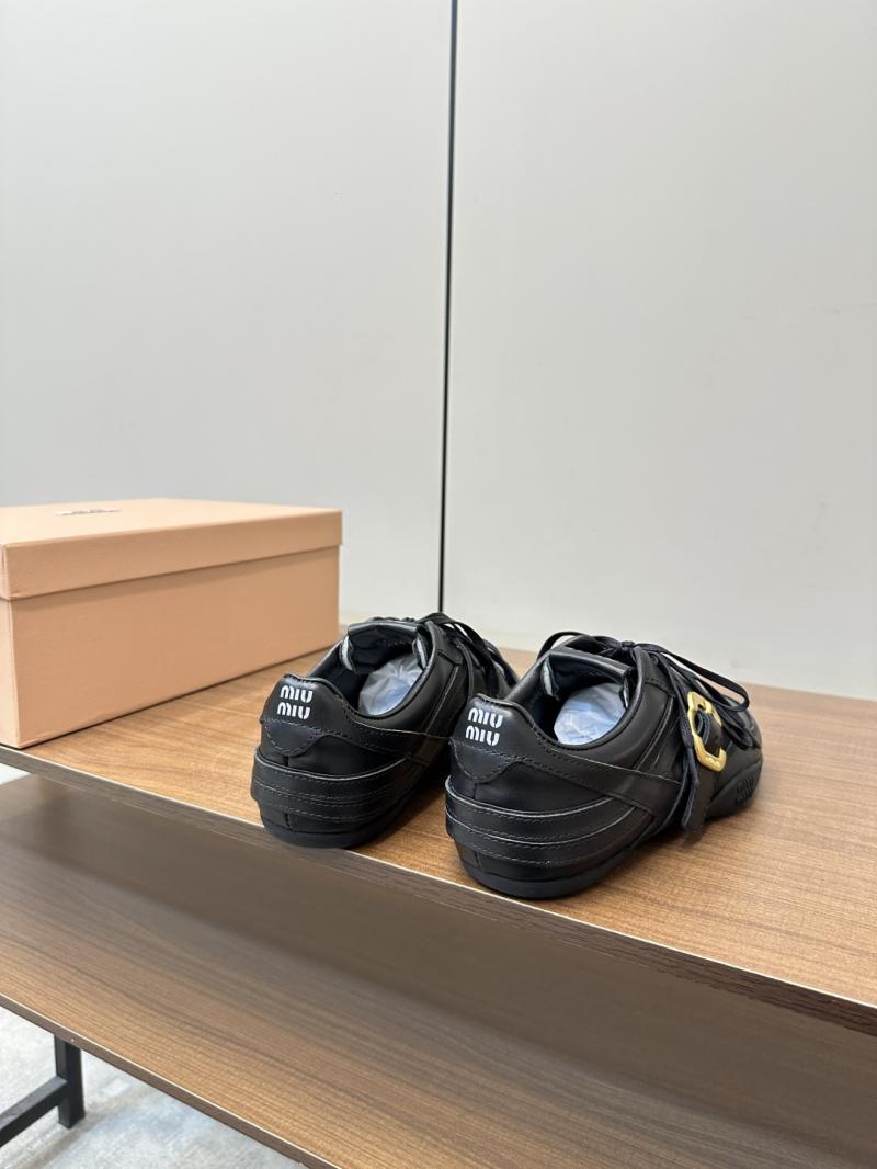 Miu Miu Sneakers SMS40201