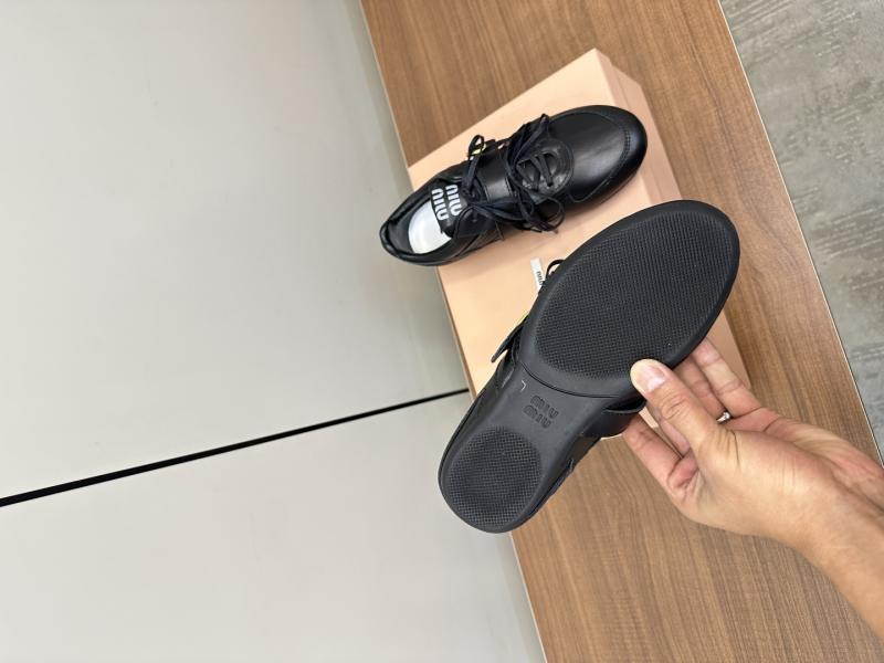 Miu Miu Sneakers SMS40201