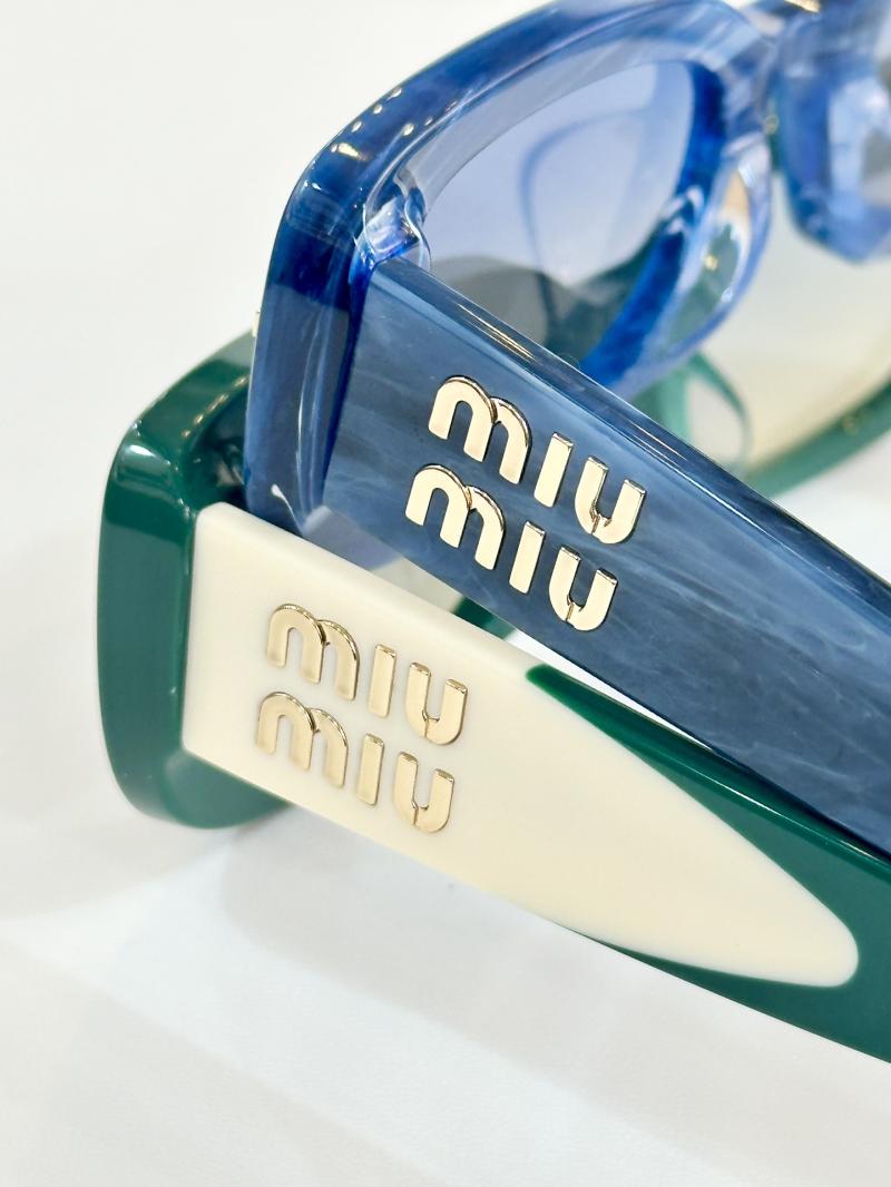 Miu Miu Sunglasses MU15KS