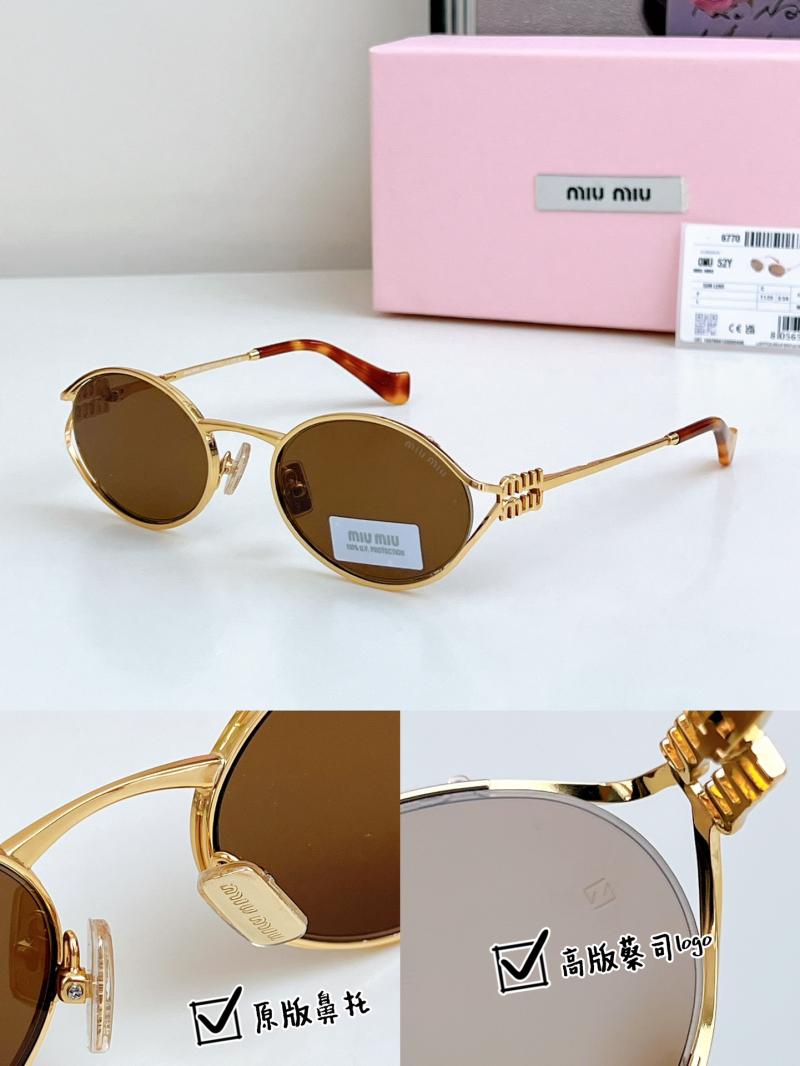 Miu Miu Sunglasses SMU52y