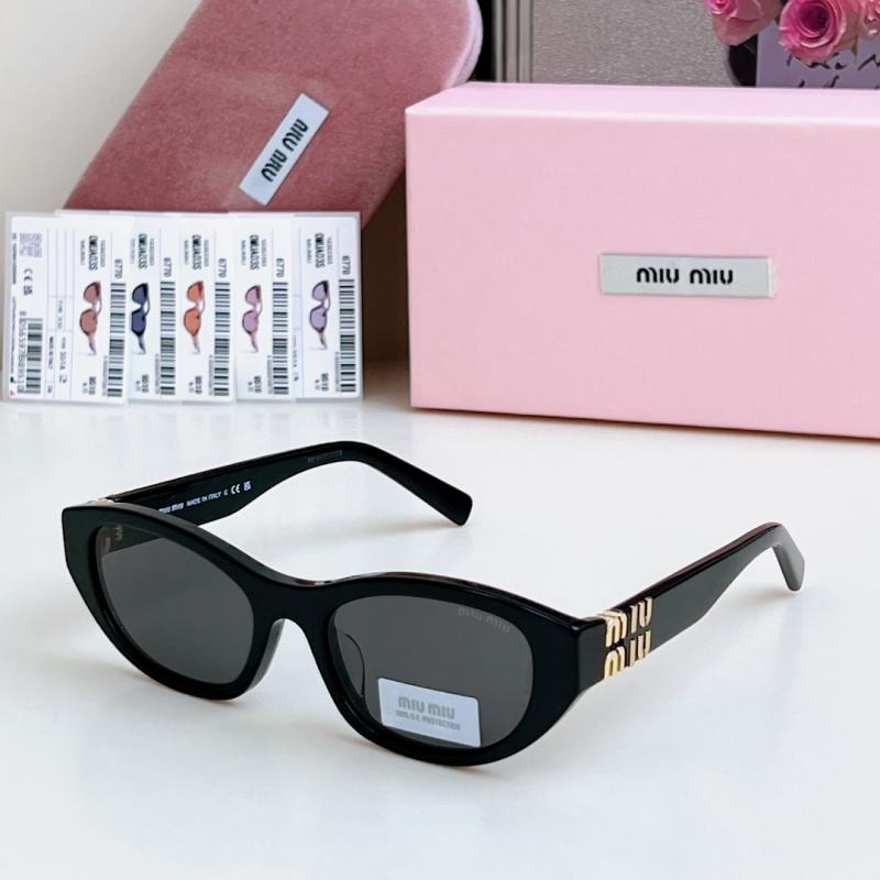 Miu Miu Sunglasses SMUA03S