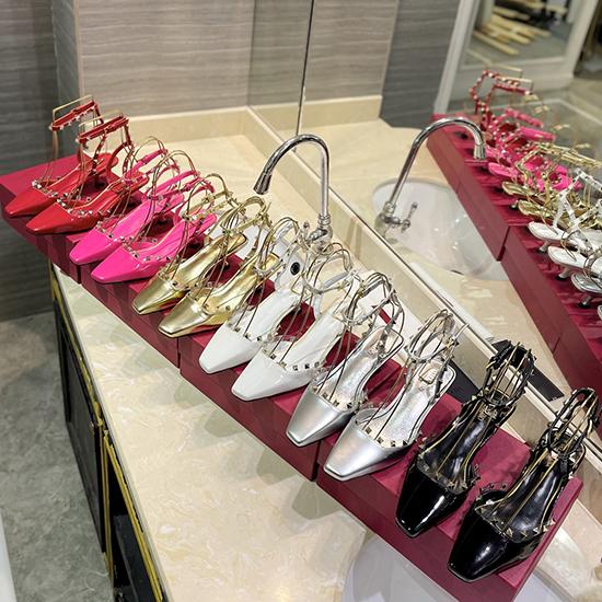 Valentino Pumps SVP32701