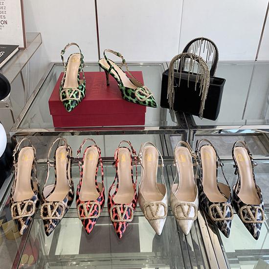 Valentino Pumps SVP41101