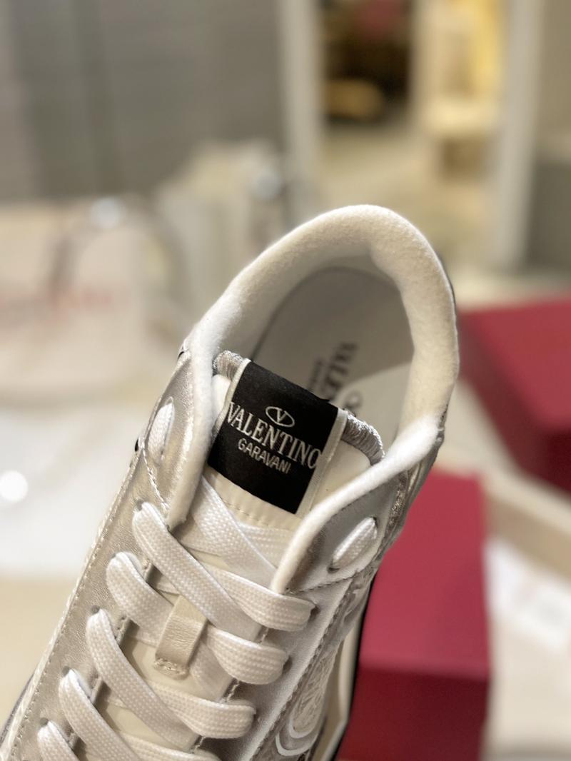 Valentino Unisex Sneakers SVS41102