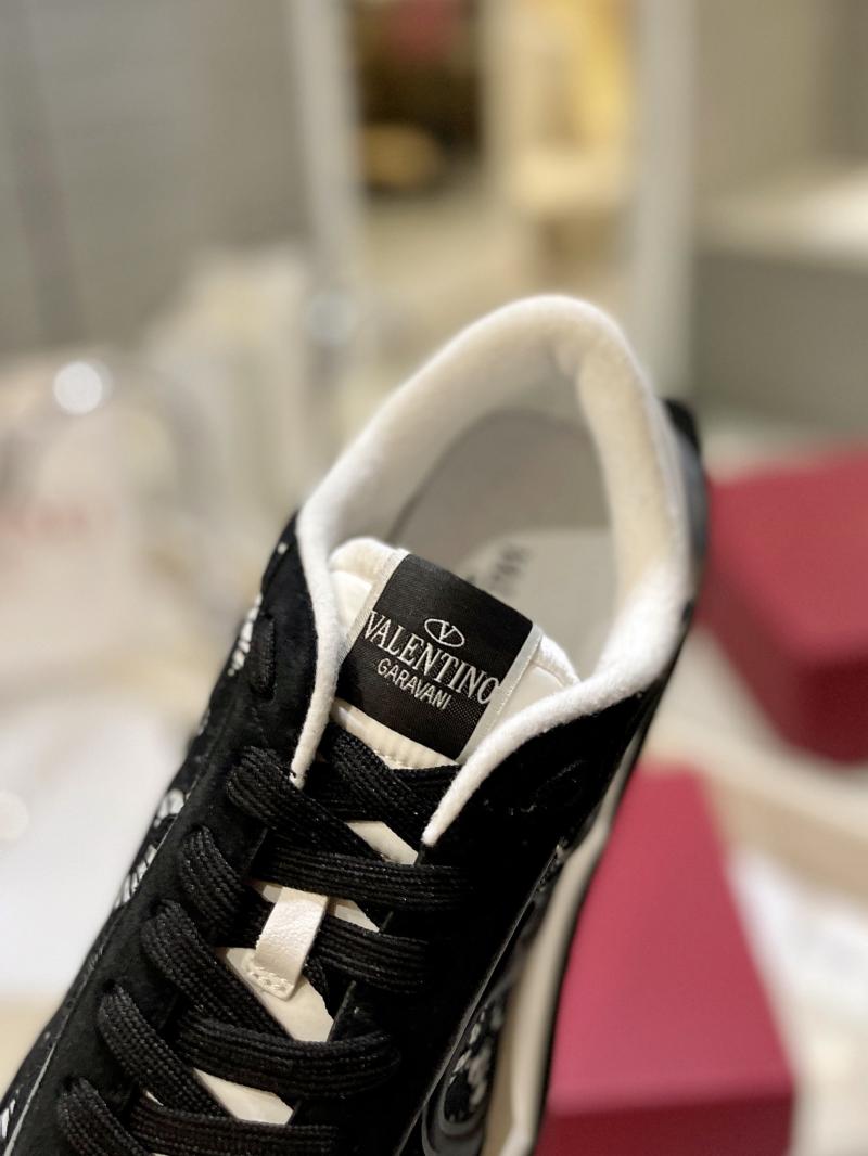 Valentino Unisex Sneakers SVS41105