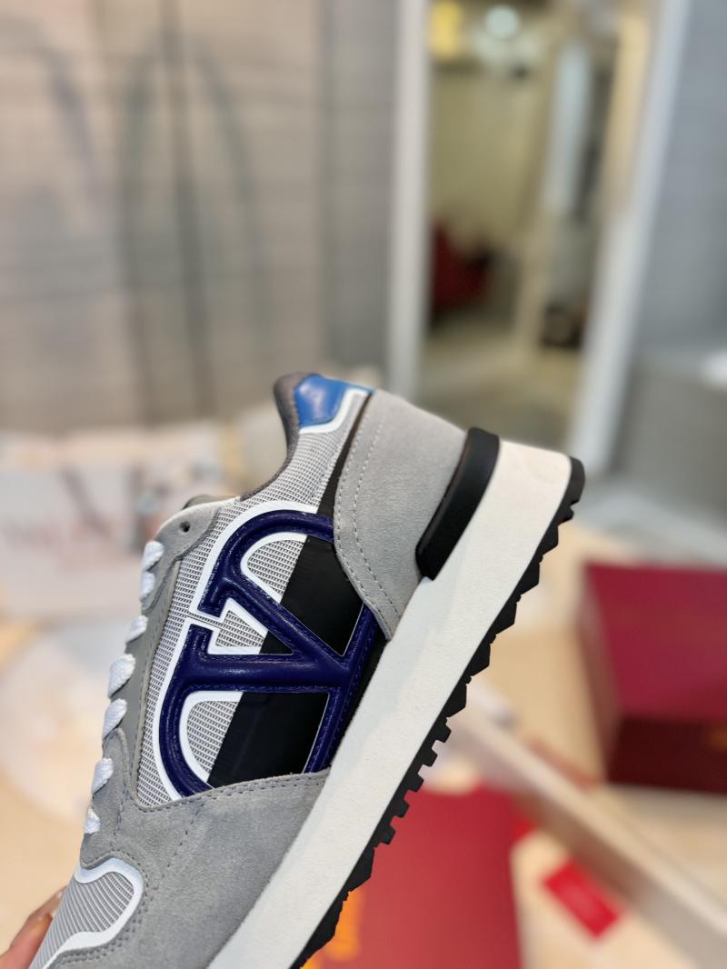 Valentino Unisex Sneakers SVS41110