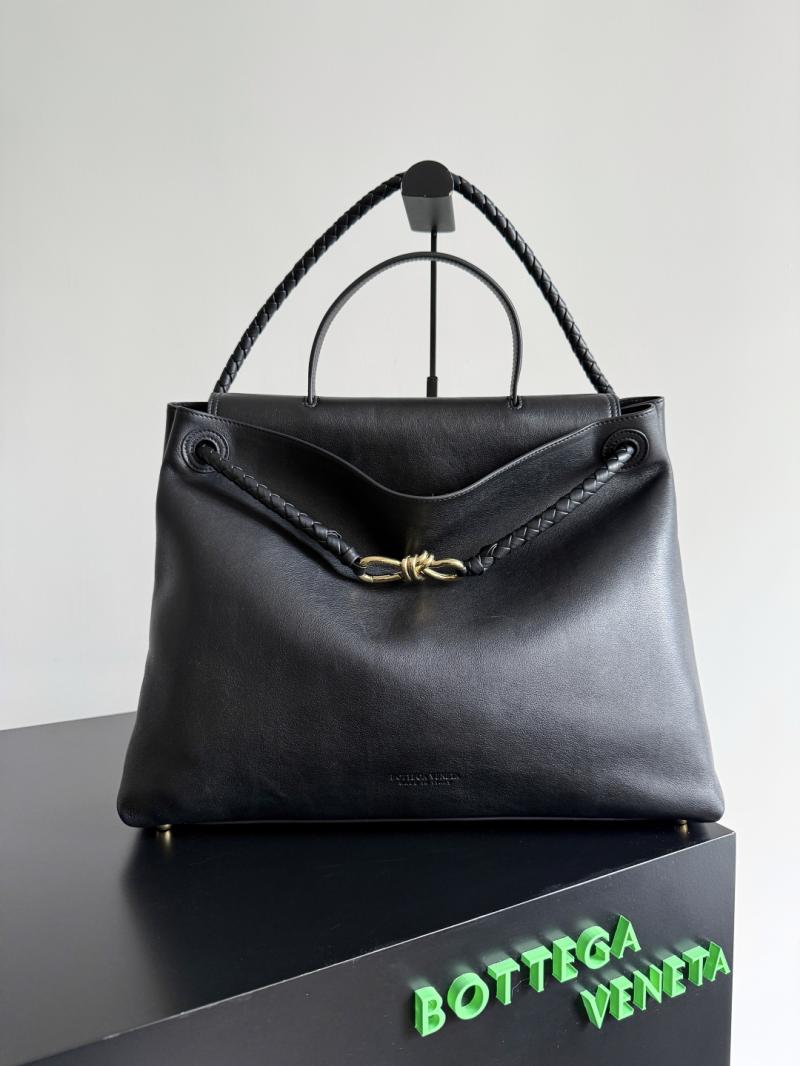 Bottega Veneta Large Ciao Ciao Black 826195