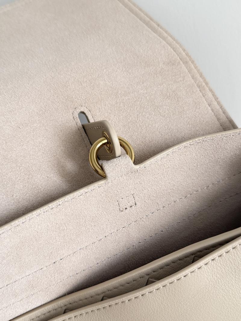 Bottega Veneta Large Ciao Ciao Ecru 826195