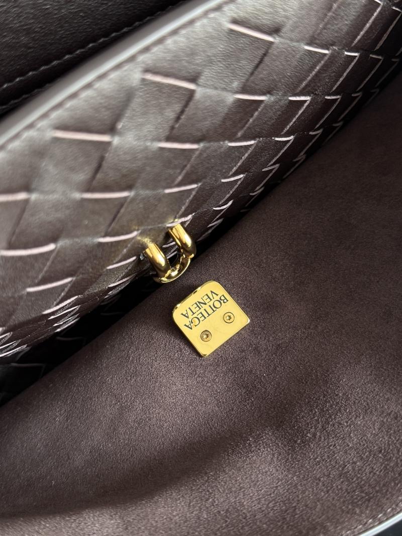 Bottega Veneta Large Ciao Ciao Fondant 826195
