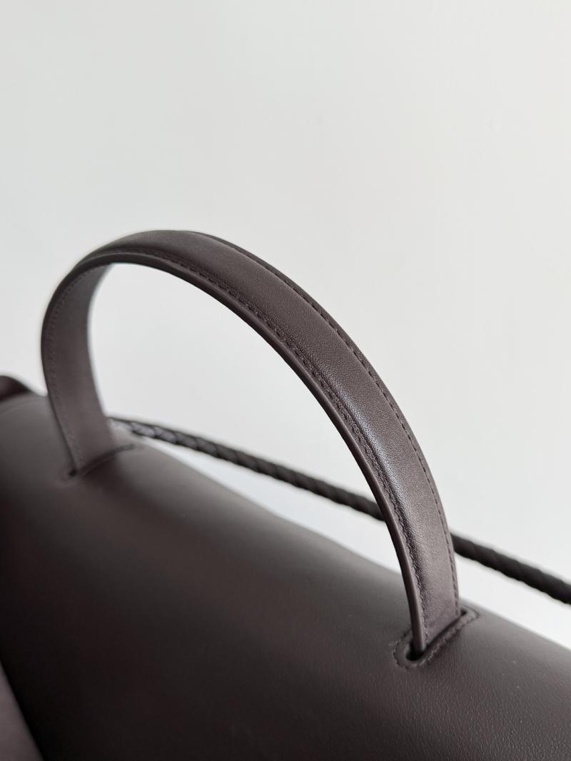 Bottega Veneta Large Ciao Ciao Fondant 826195