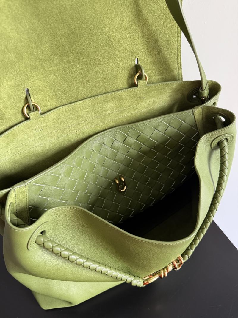 Bottega Veneta Large Ciao Ciao Matcha 826195