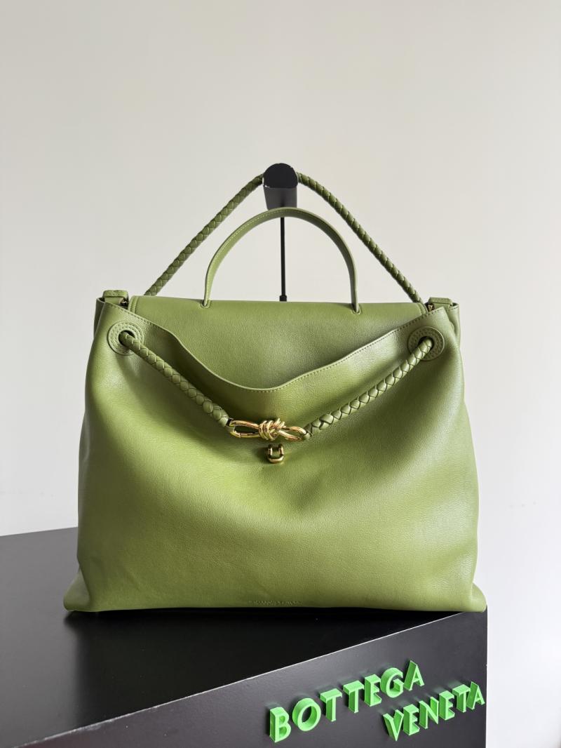 Bottega Veneta Large Ciao Ciao Matcha 826195