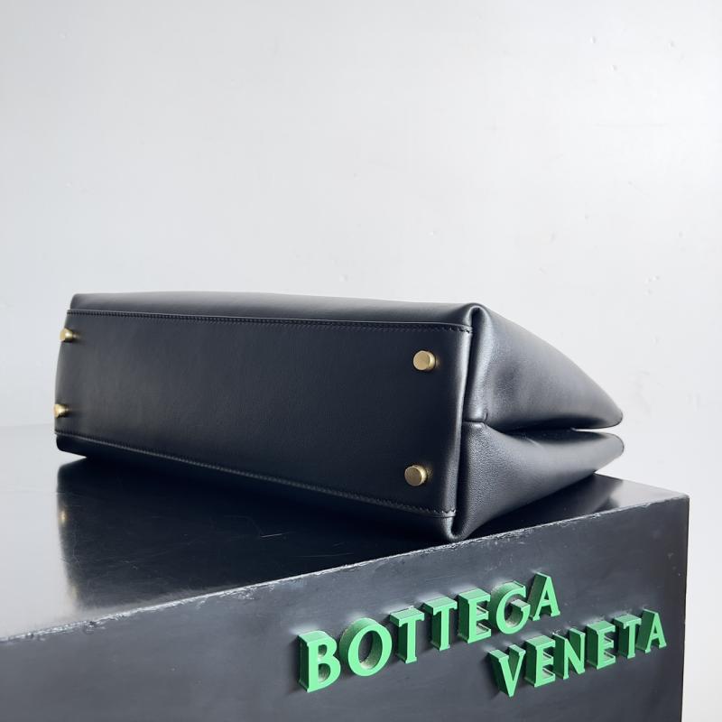 Bottega Veneta Medium Andiamo Black 810214