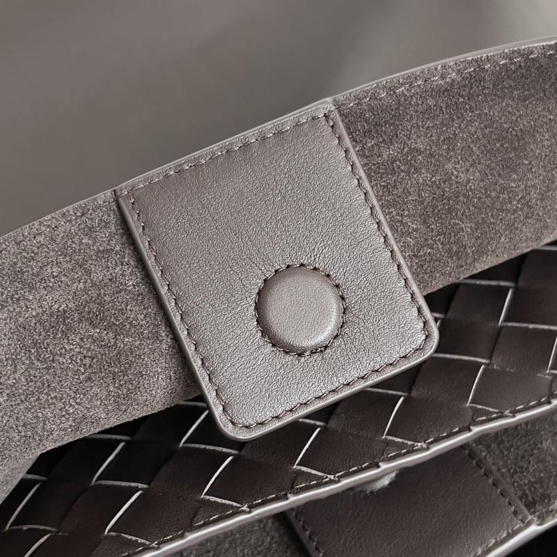 Bottega Veneta Medium Andiamo Fondant 810214