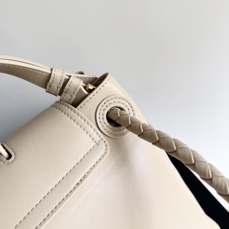 Bottega Veneta Medium Ciao Ciao Ecru 817231