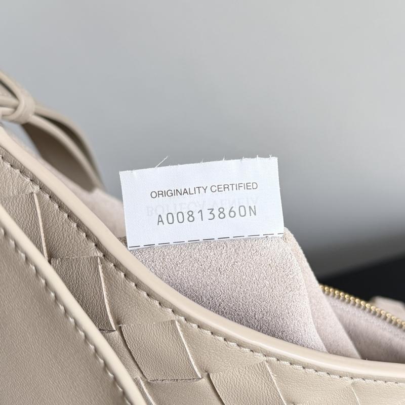 Bottega Veneta Medium Ciao Ciao Ecru 817231