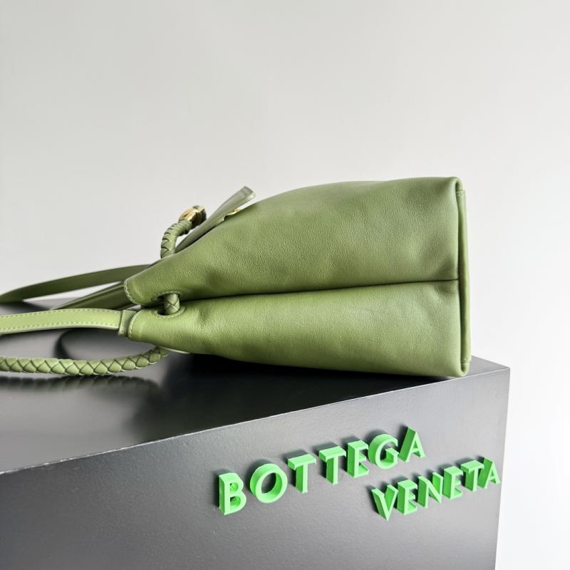 Bottega Veneta Medium Ciao Ciao Matcha 817231