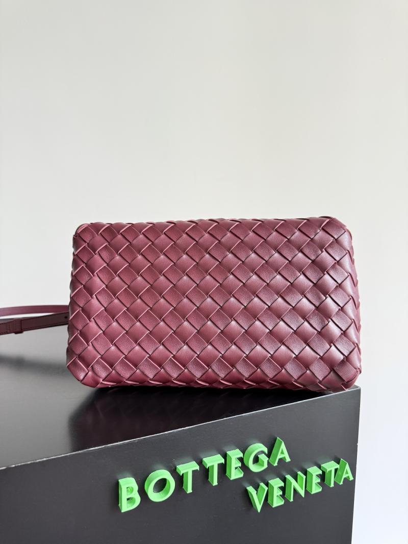 Bottega Veneta Parachute Burgundy 835921