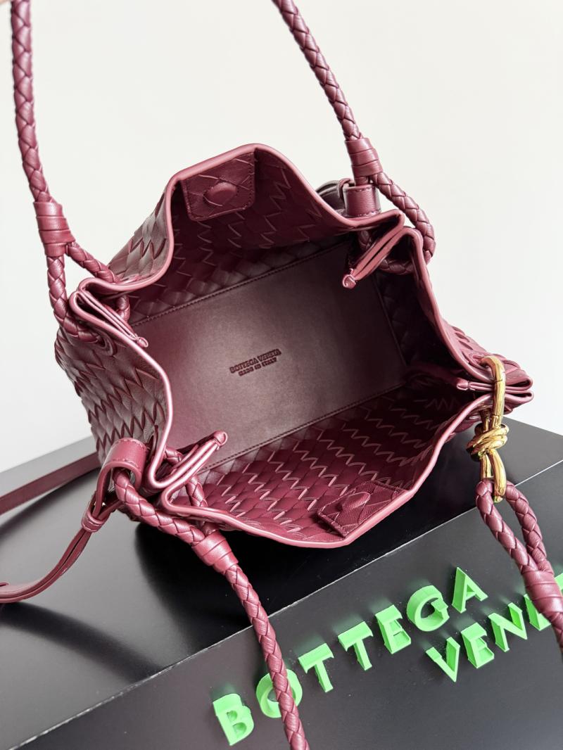 Bottega Veneta Parachute Burgundy 835921