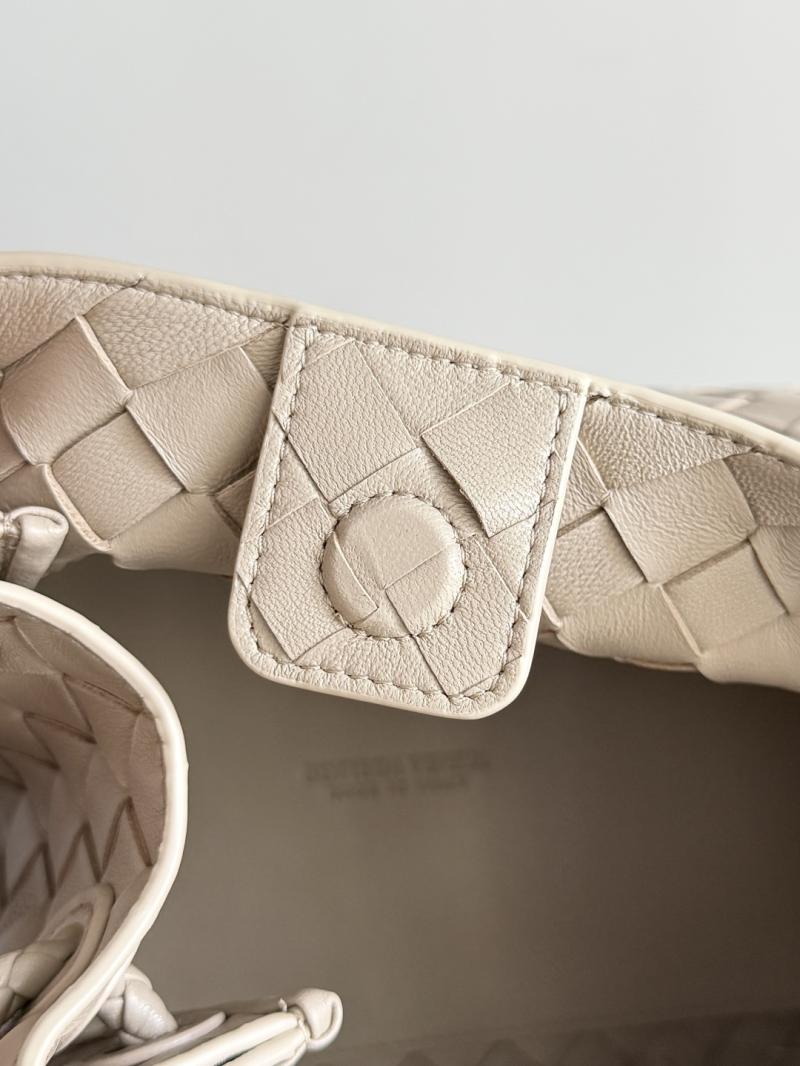 Bottega Veneta Parachute Ecru 835921