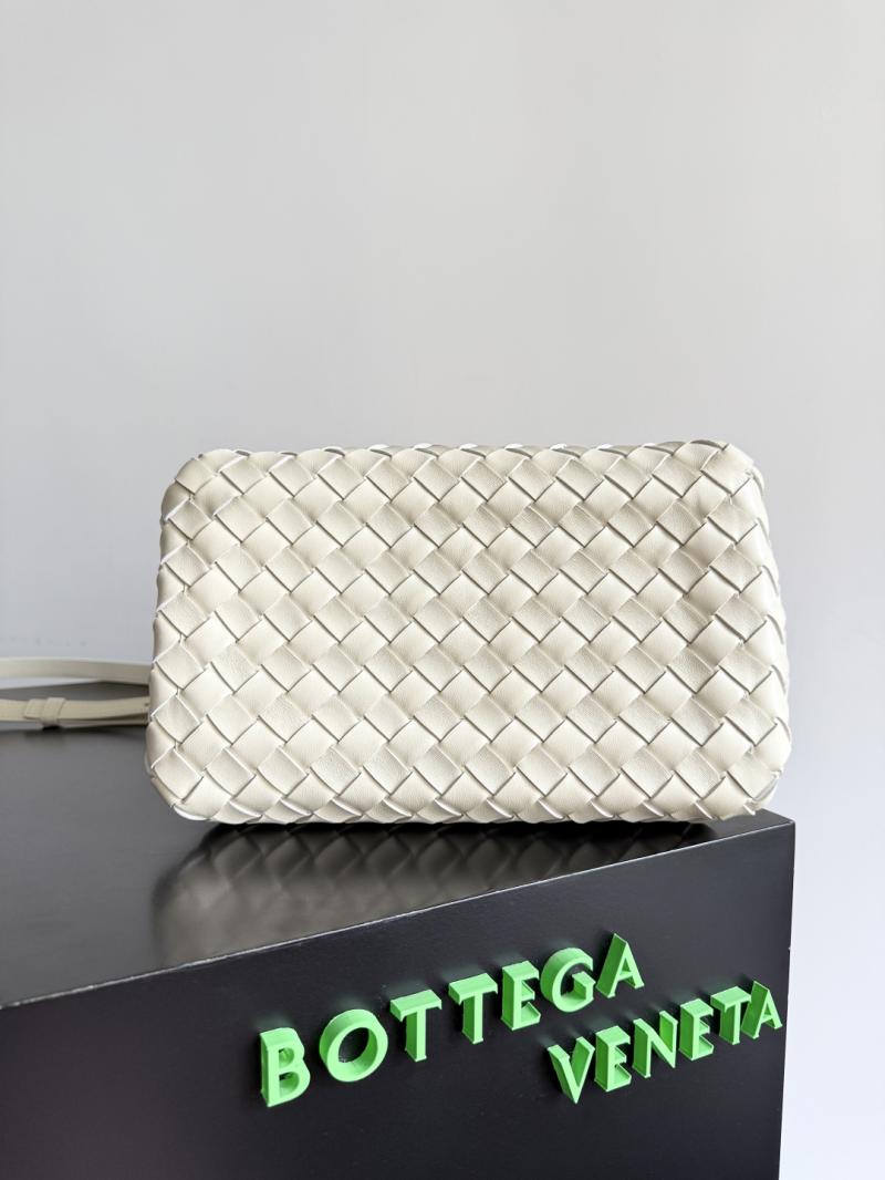 Bottega Veneta Parachute Sea salt 835921