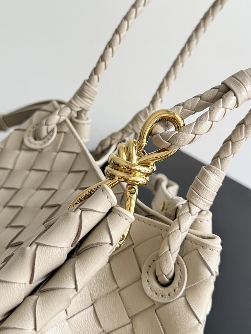 Bottega Veneta Small Parachute Ecru 796569
