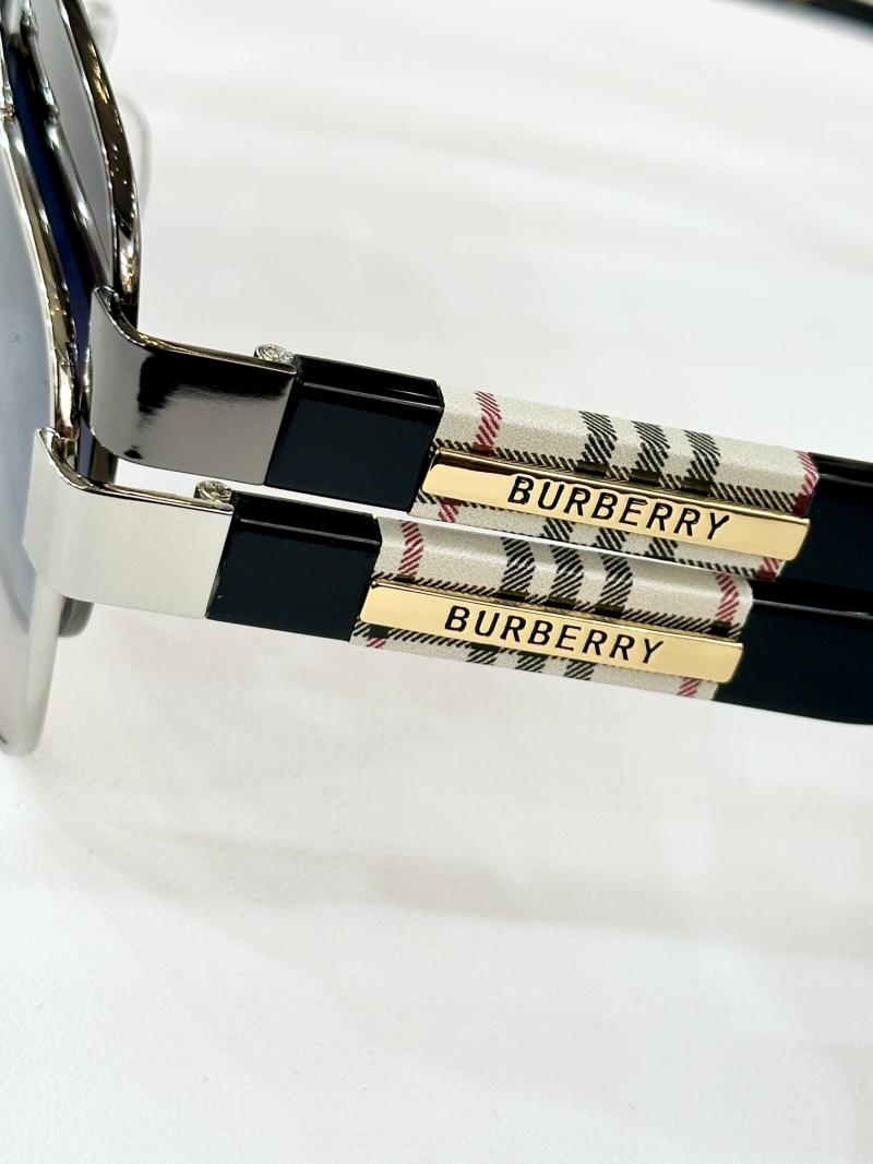 Burberry Sunglasses BE2394