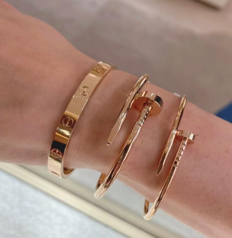 Cartier Bracelet CAB42701