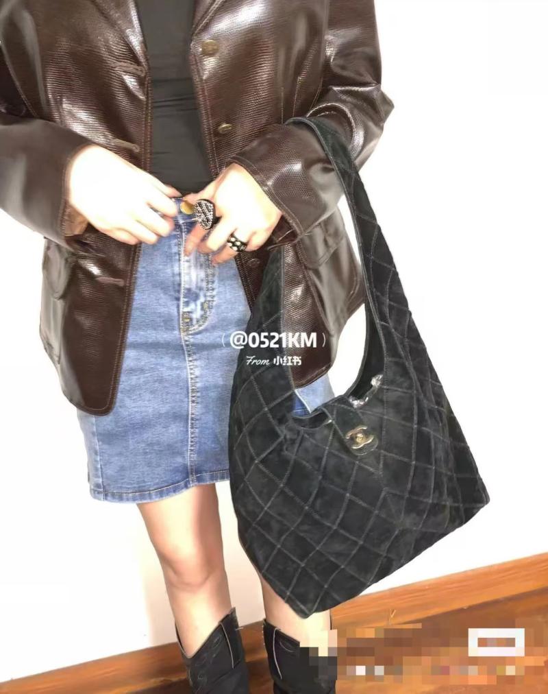 Chanel Suede Stitched Hobo Bag Black AS7342