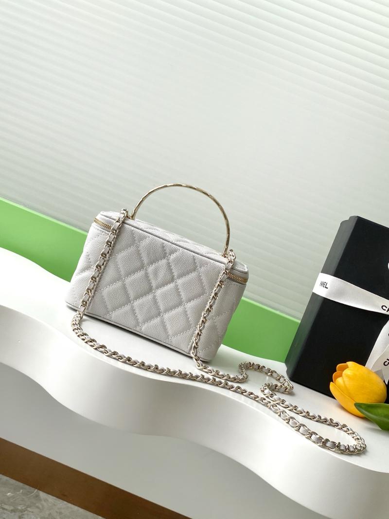 Chanel Chain Vanity White AP4590