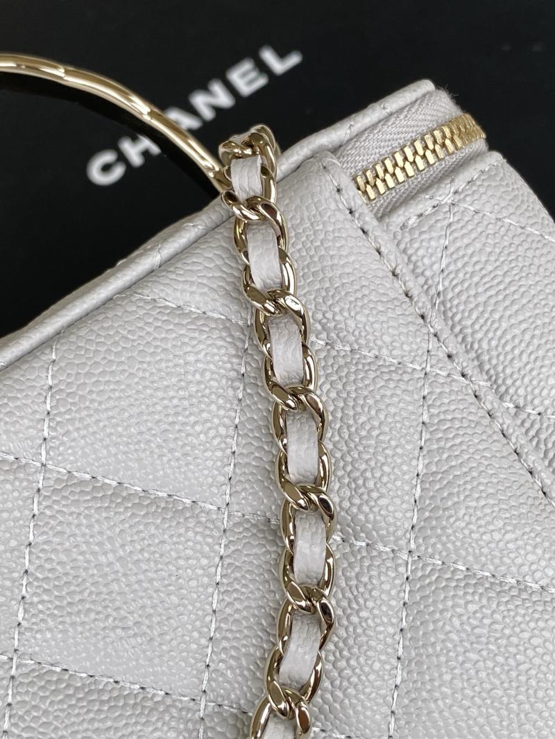 Chanel Chain Vanity White AP4590