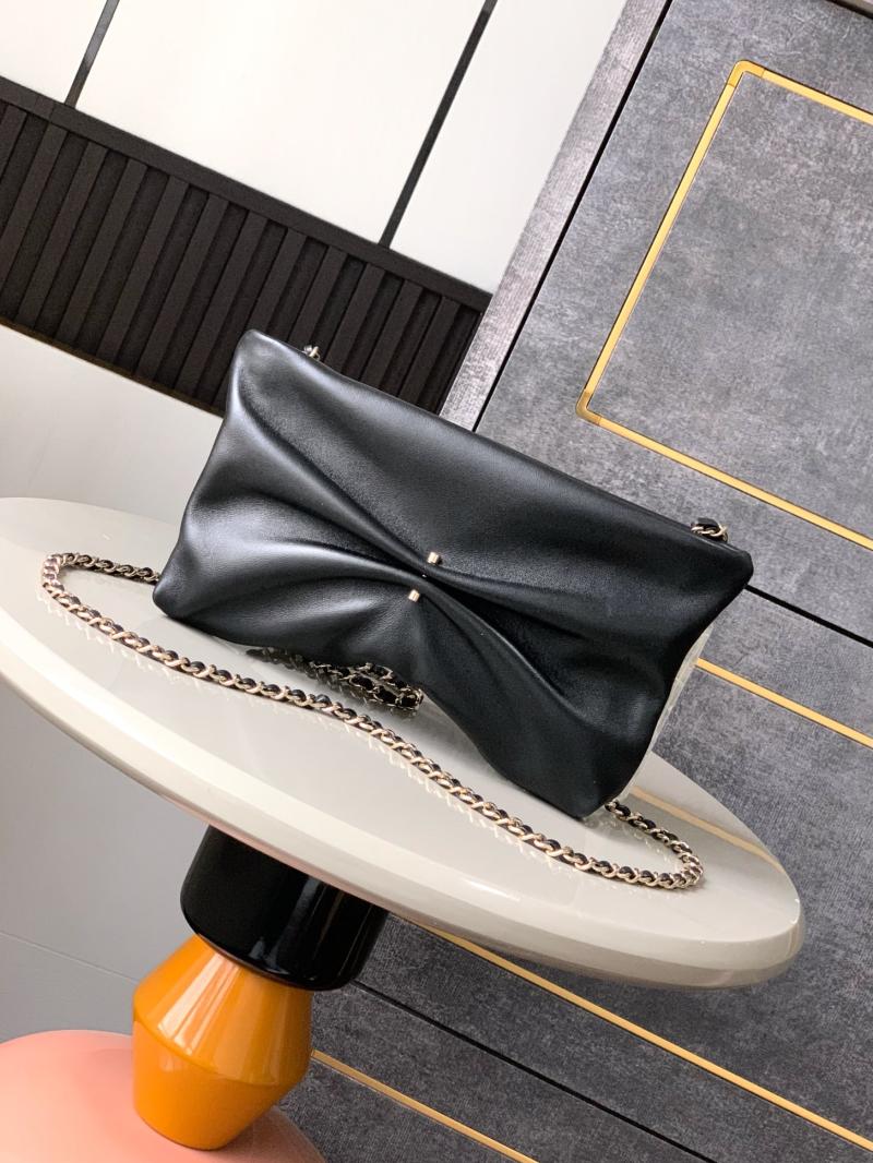 Chanel Clutch With Chain Black AP4613