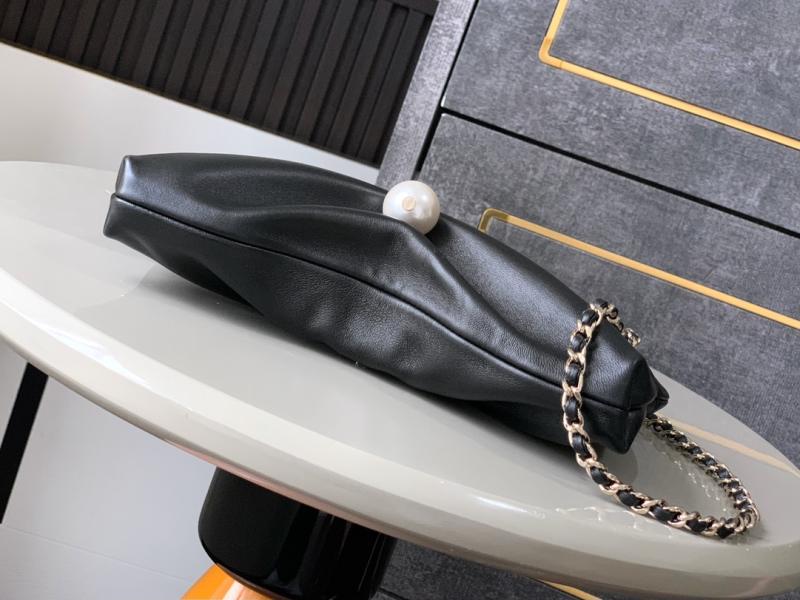 Chanel Clutch With Chain Black AP4613