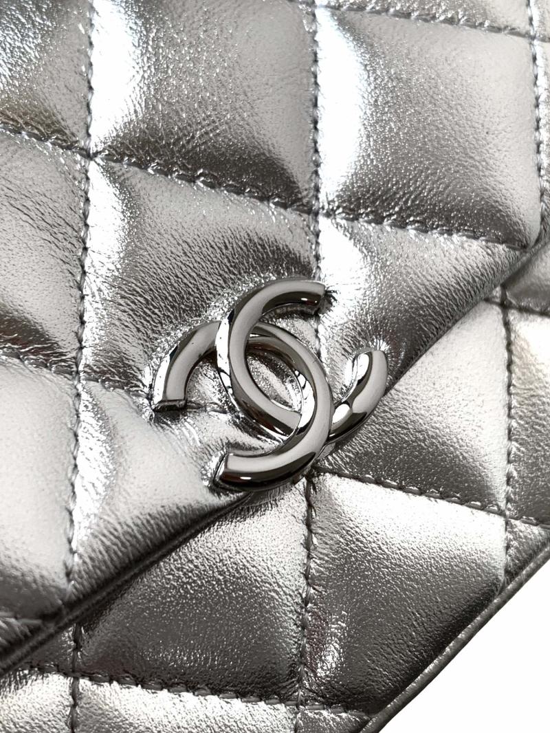 Chanel Clutch With Chain Silver AP4593