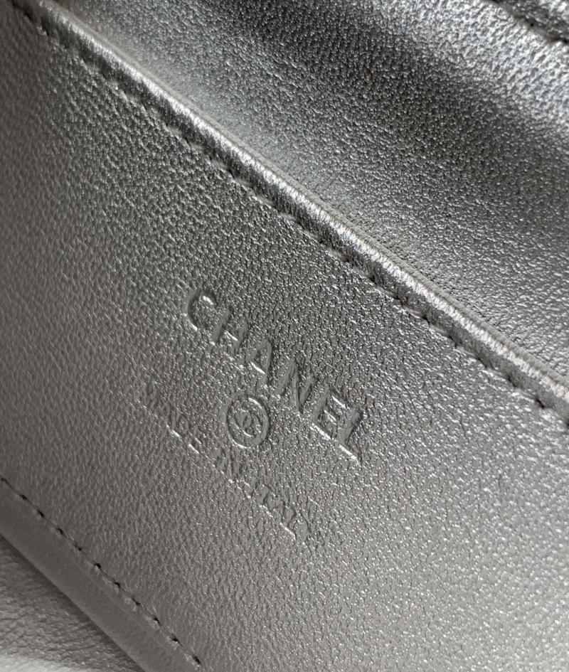 Chanel Clutch With Chain Silver AP4593