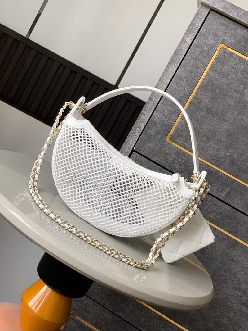 Chanel Clutch With Chain White AP4573