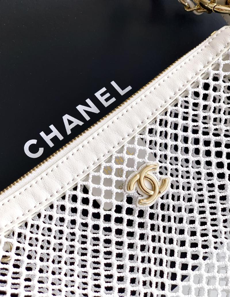 Chanel Clutch With Chain White AP4573