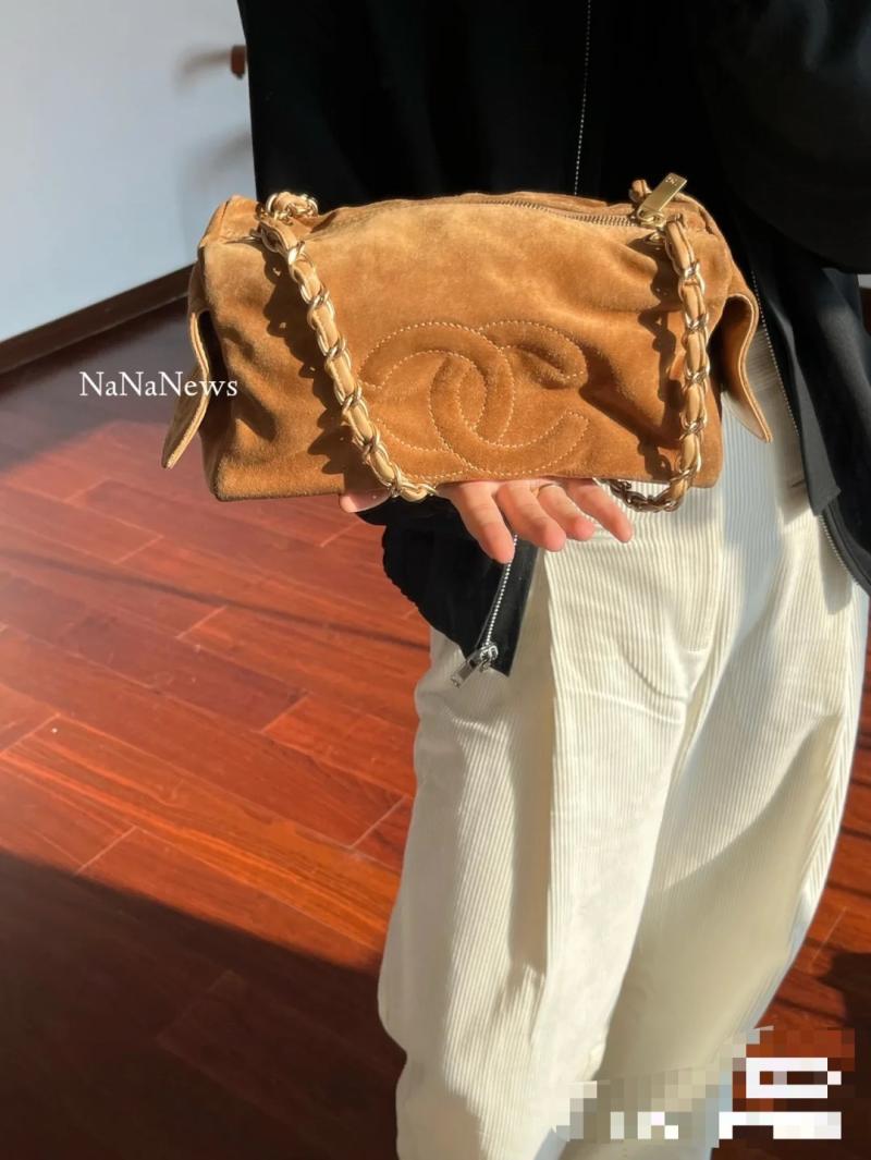 Chanel Vintage CC Bag Camel AS2020