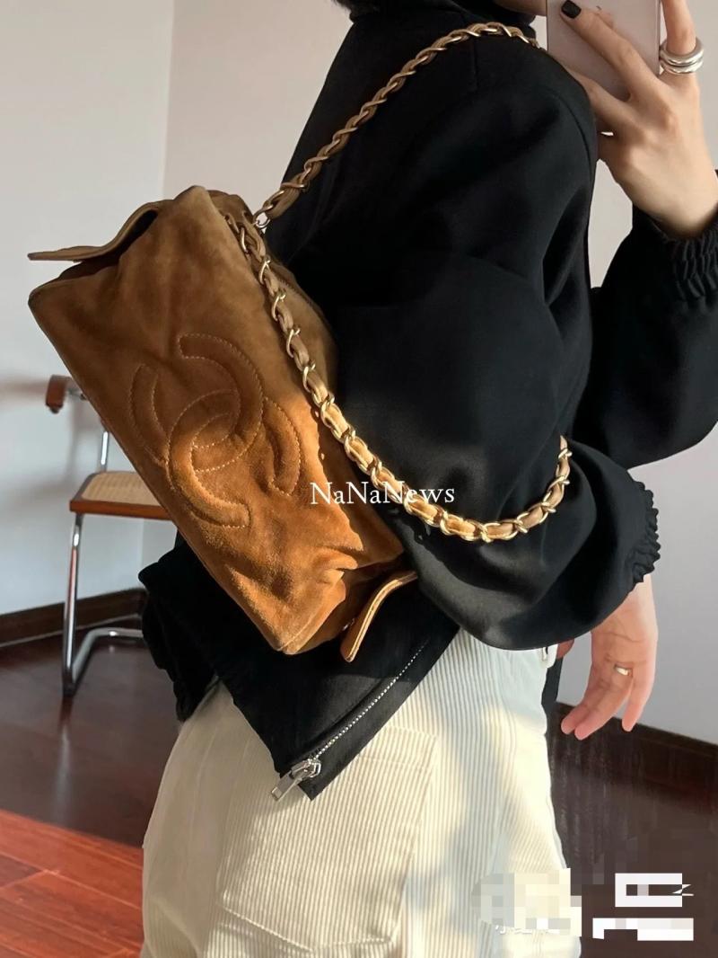 Chanel Vintage CC Bag Camel AS2020