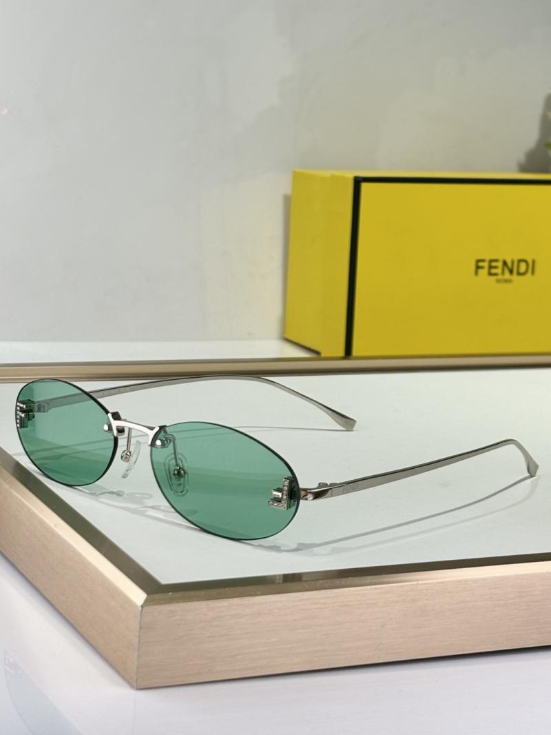 Fendi Sunglasses FE4075US