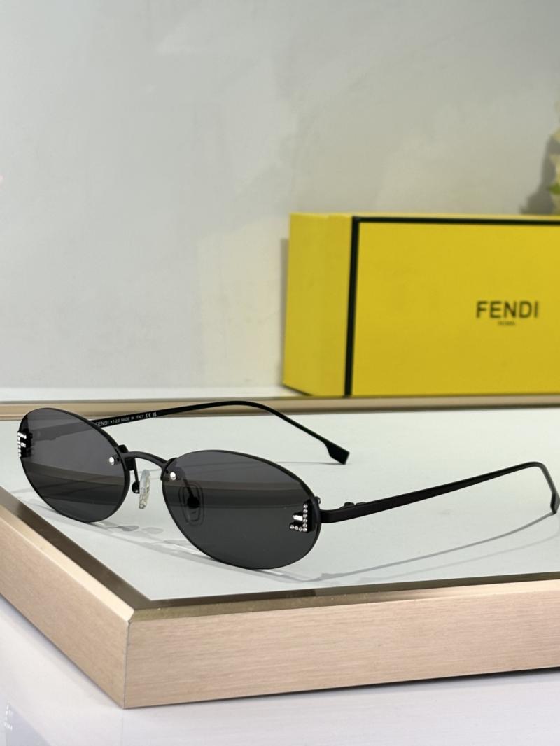 Fendi Sunglasses FE4075US