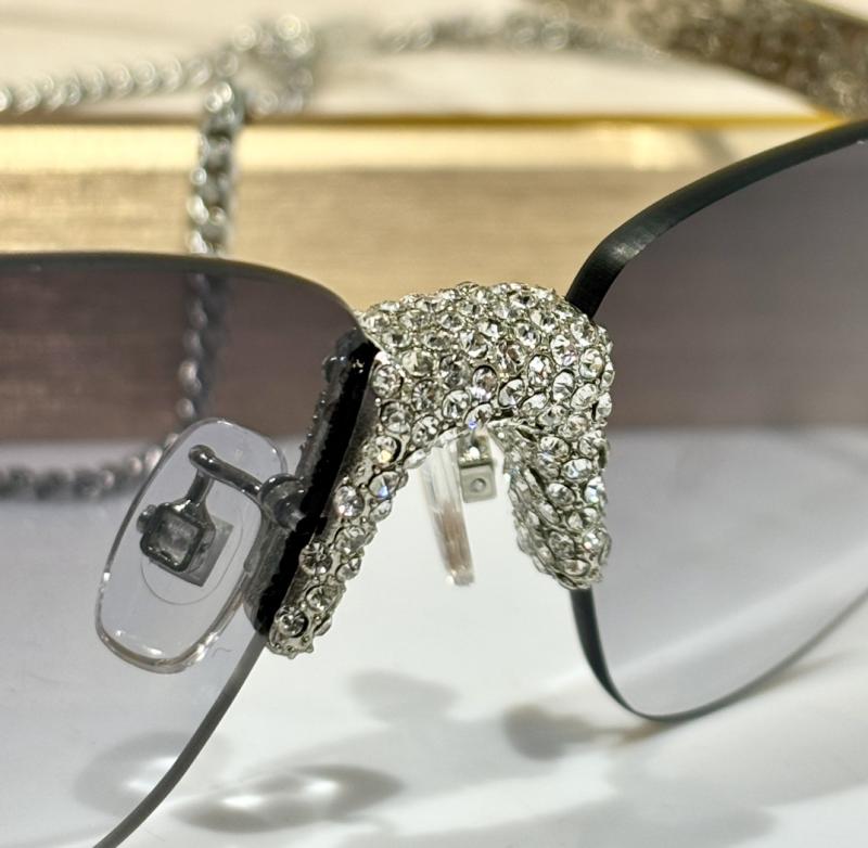 Fendi Sunglasses FE4127